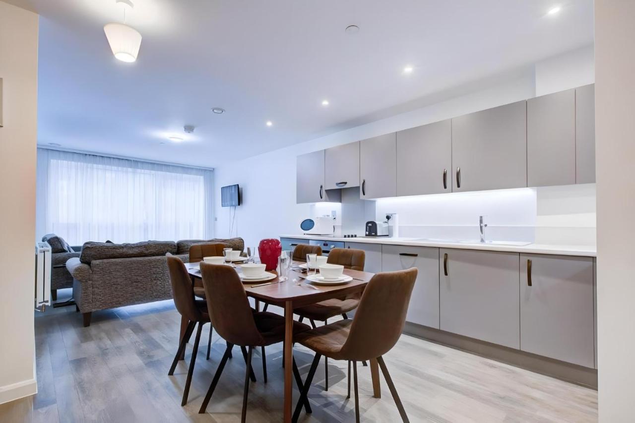 Apartament Luxury 2 Bed Flat In A New Block In East Acton Londyn Zewnętrze zdjęcie
